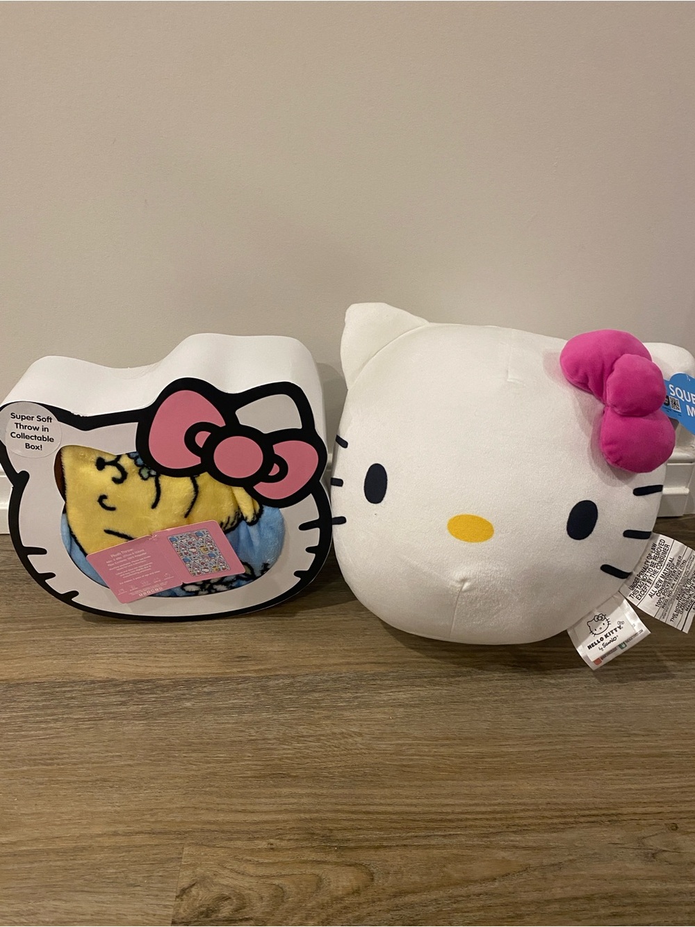 Hello Kitty Plush Head Pillow & Throw Blanket Set